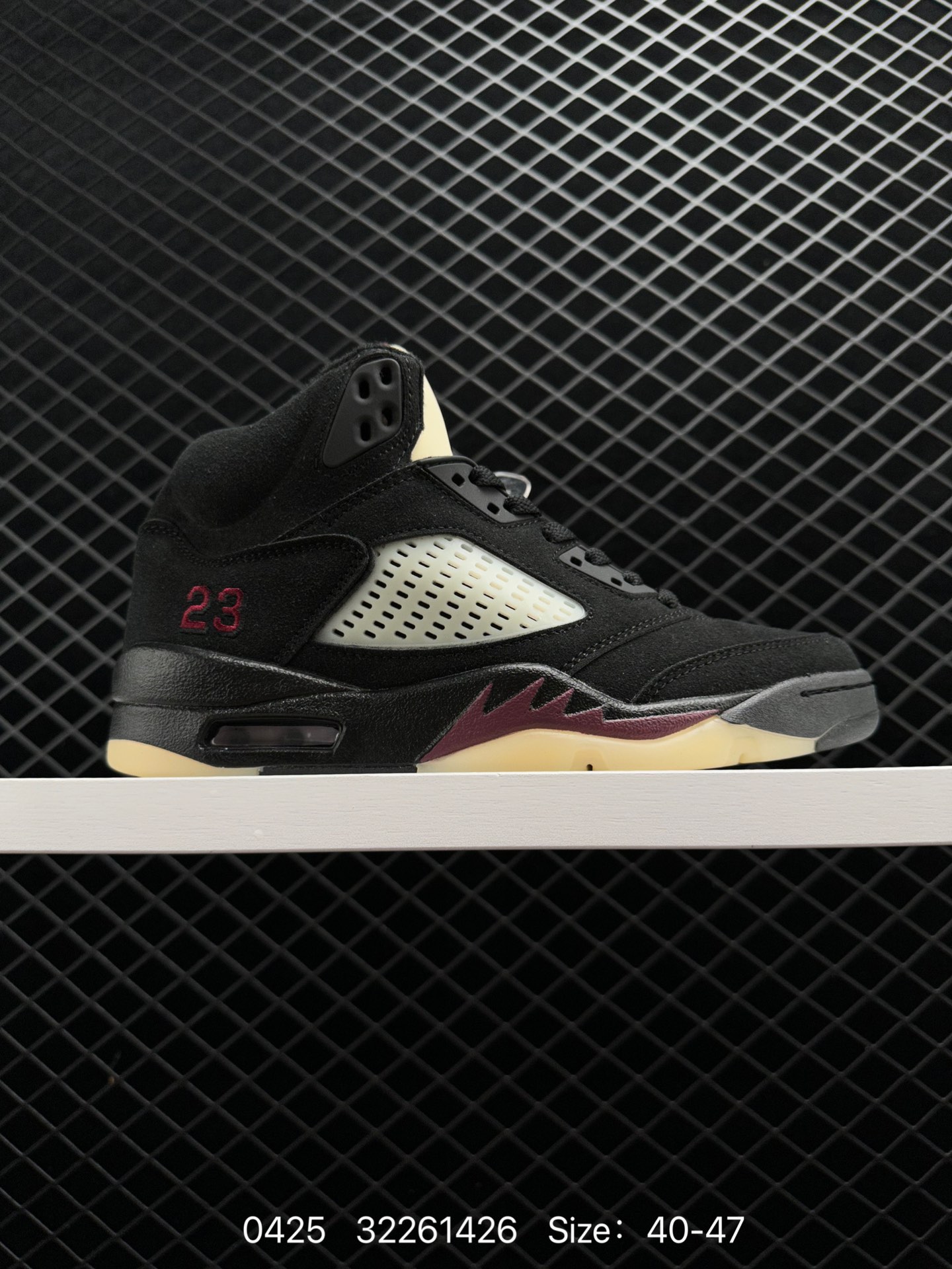 Air Jordan 5 Retro “Black Metallic”